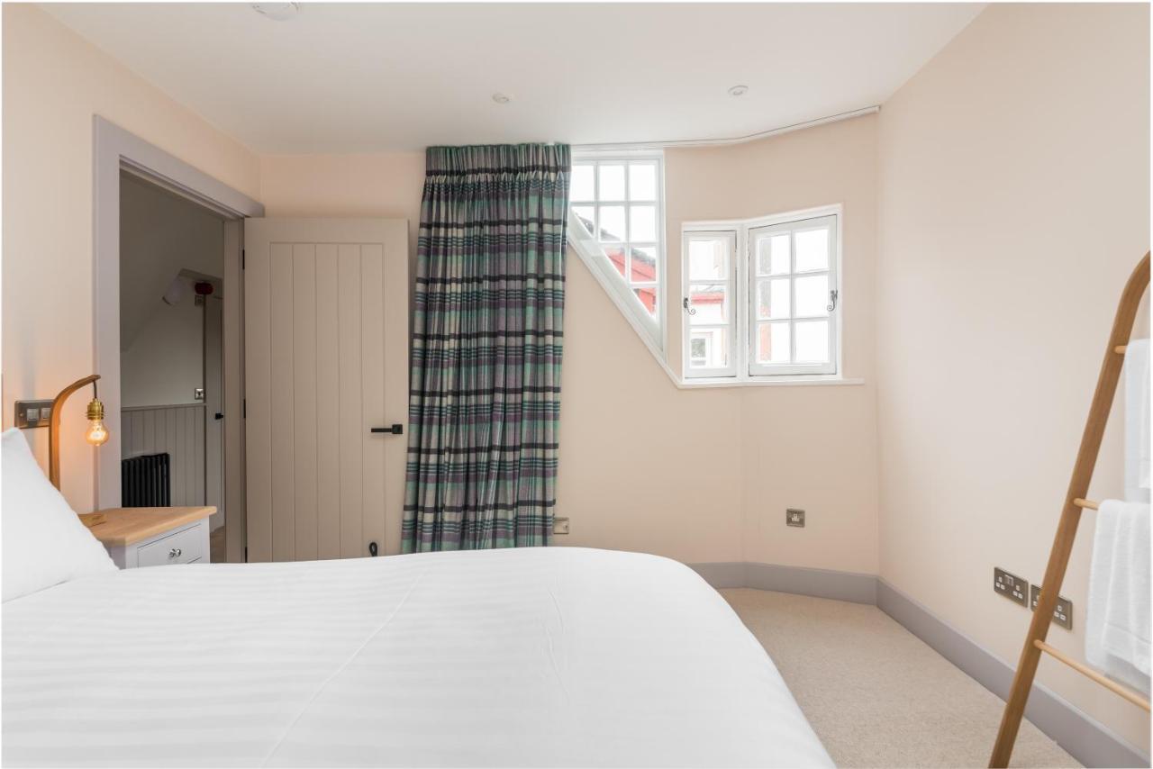 Amazing Penthouse, Stunning Views, Castle 2 Mins Apartment Edinburgh Exterior photo